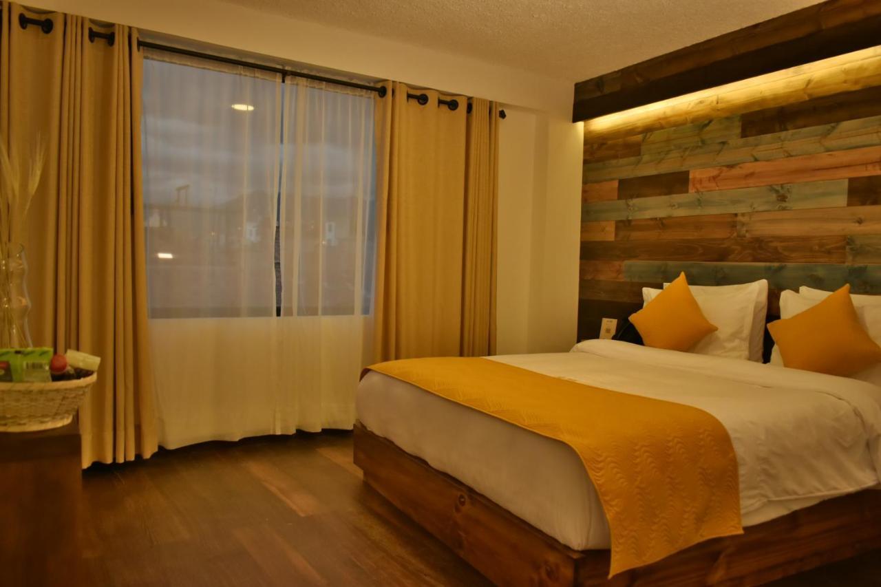 Hotel Vaway كوينكا المظهر الخارجي الصورة