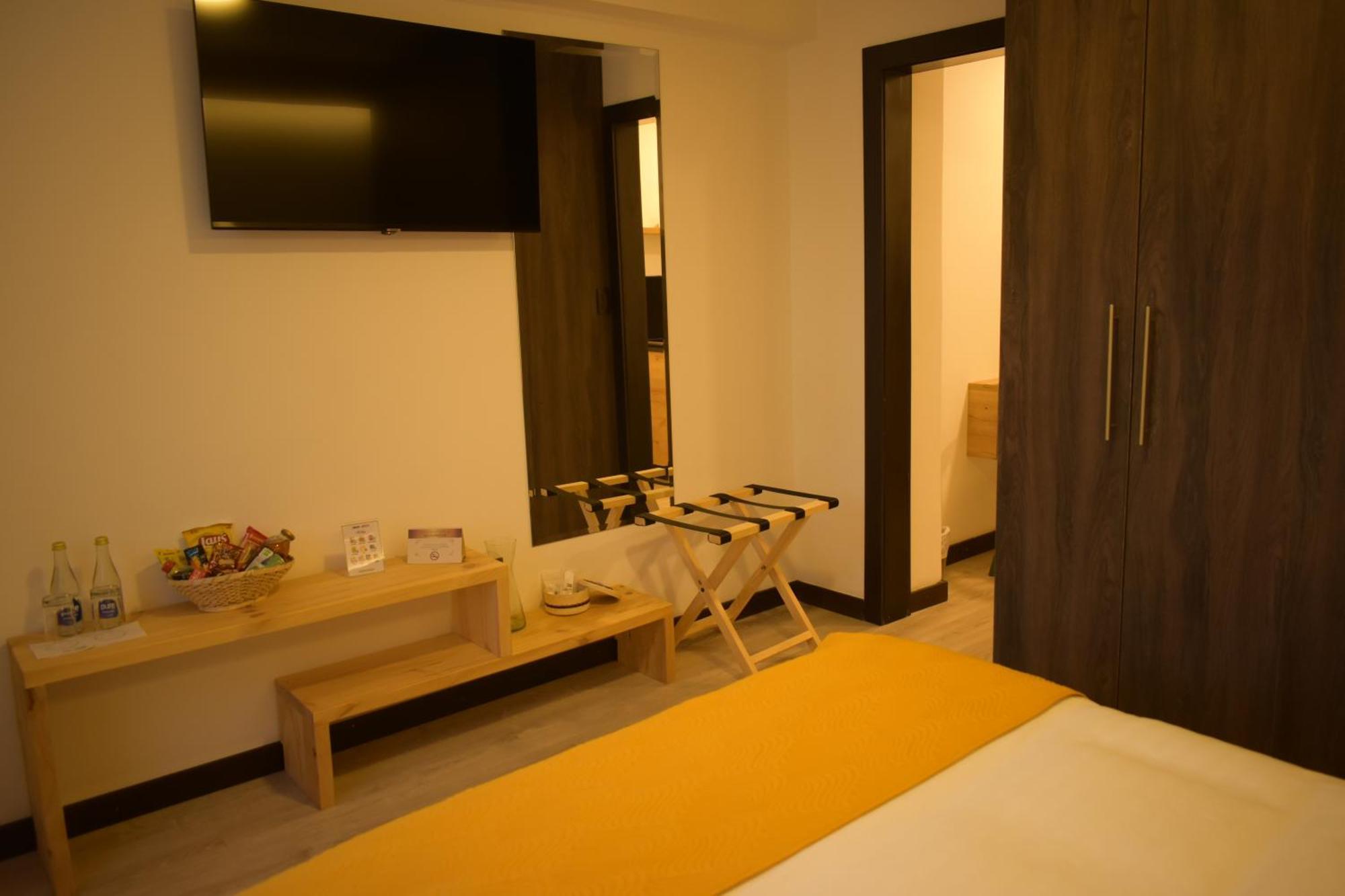 Hotel Vaway كوينكا المظهر الخارجي الصورة