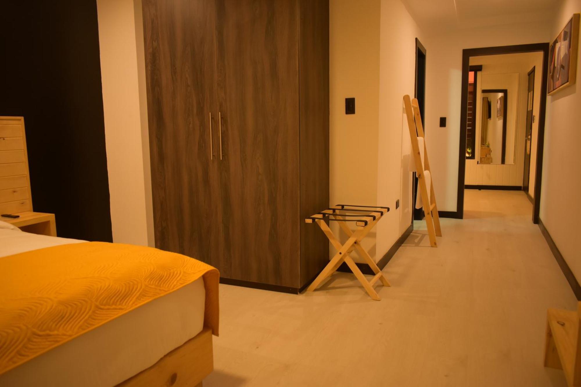 Hotel Vaway كوينكا المظهر الخارجي الصورة